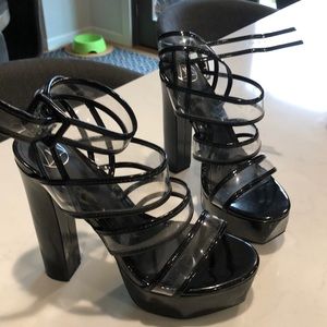 Missguided ankle wrap black/clear heels